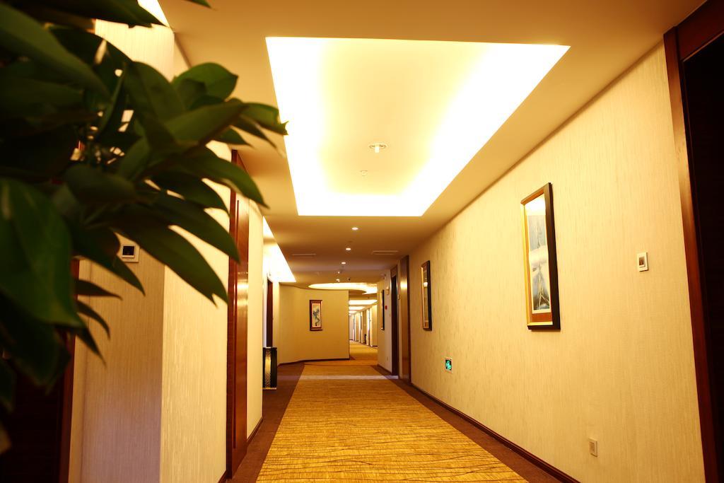 Mingcheng Times Hotel Csengtu Kültér fotó
