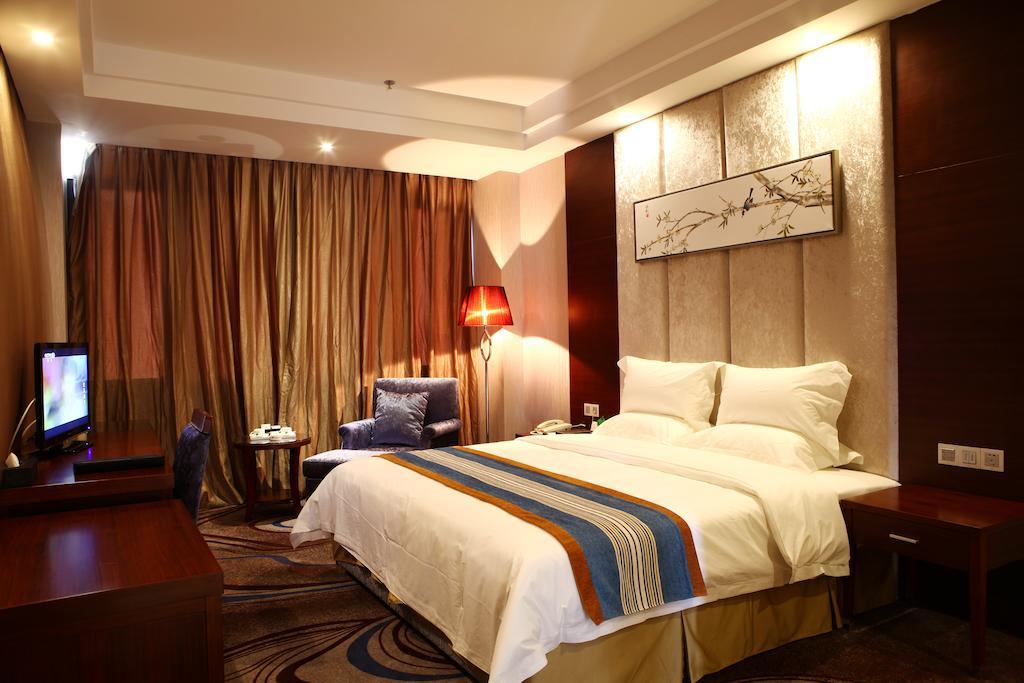 Mingcheng Times Hotel Csengtu Szoba fotó