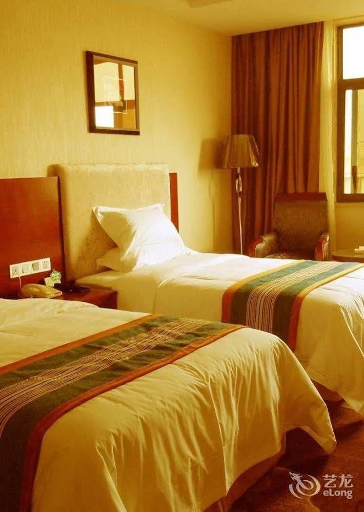 Mingcheng Times Hotel Csengtu Kültér fotó